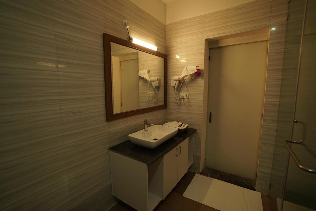 Coorggavadana Hotel Madikeri Exterior photo