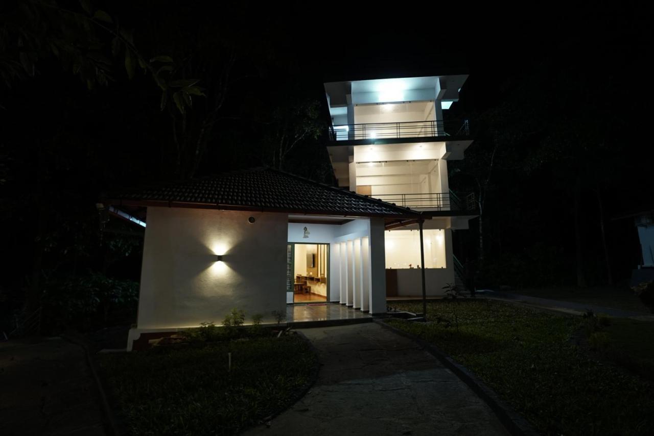 Coorggavadana Hotel Madikeri Exterior photo